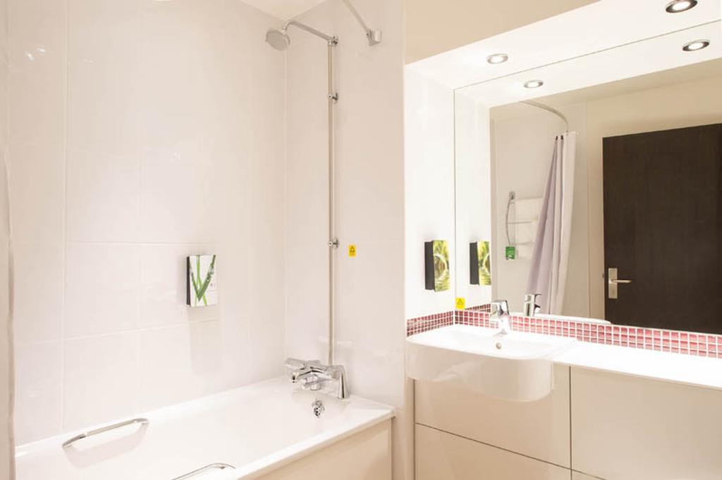 Premier Inn Aldershot Luaran gambar